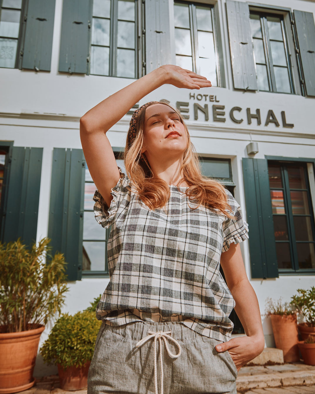 Blouse volantée carreaux noir