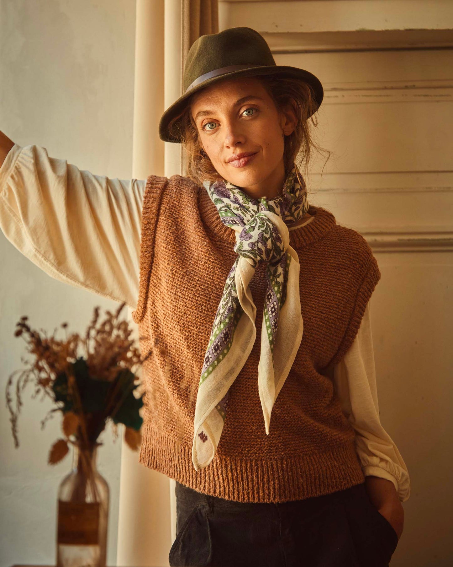 Pull sans manches laine recyclée caramel