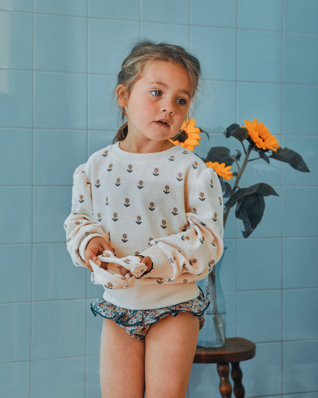 Sweat fille éponge fleurs douces écru