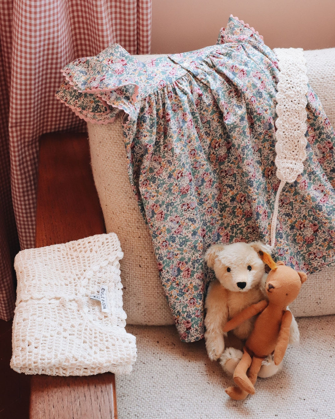 Girls' ecru crochet cardigan