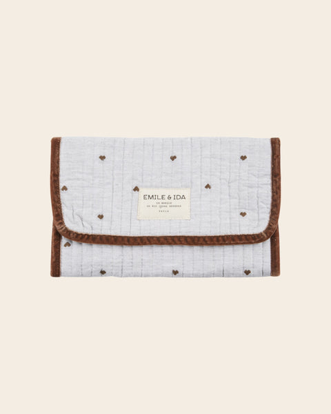 Pochette à maquillage coeur gris