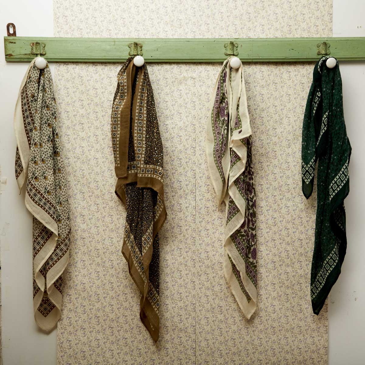 Foulard léopard marron