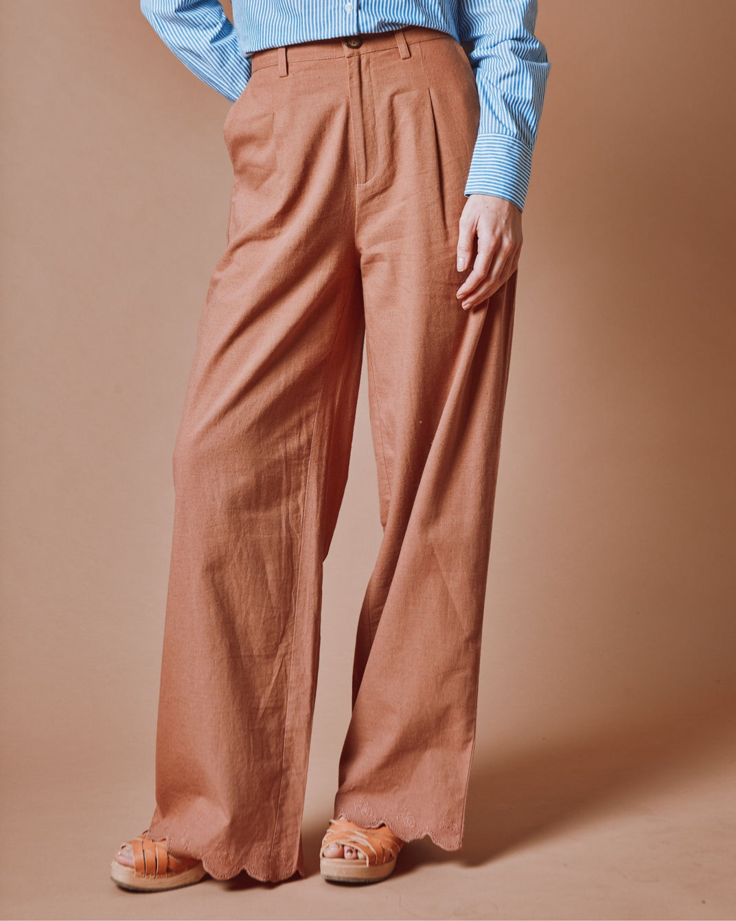 Pantalon - Broderie anglaise marron