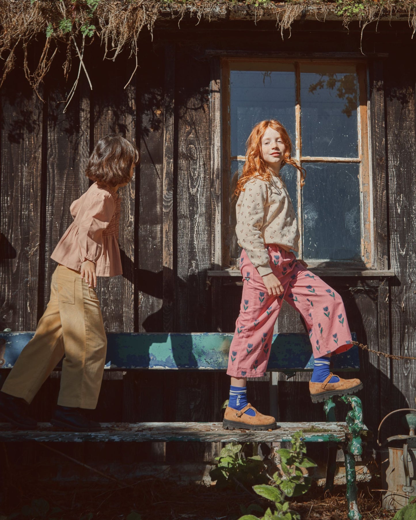 Pantalon brodé velours jaune