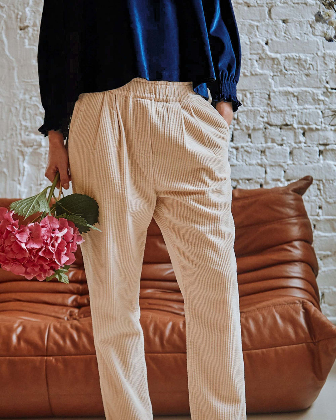 Pantalon carotte velours brioche