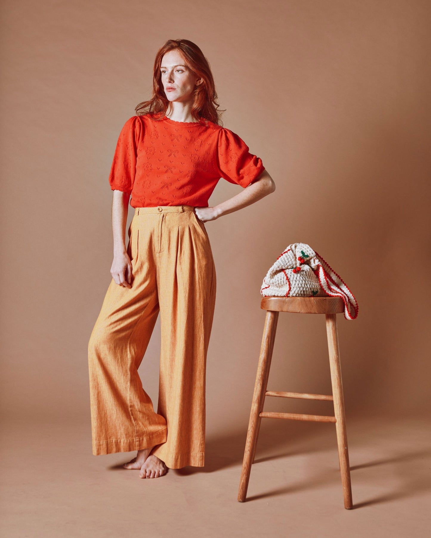 Pull - Ajouré noeud rouge