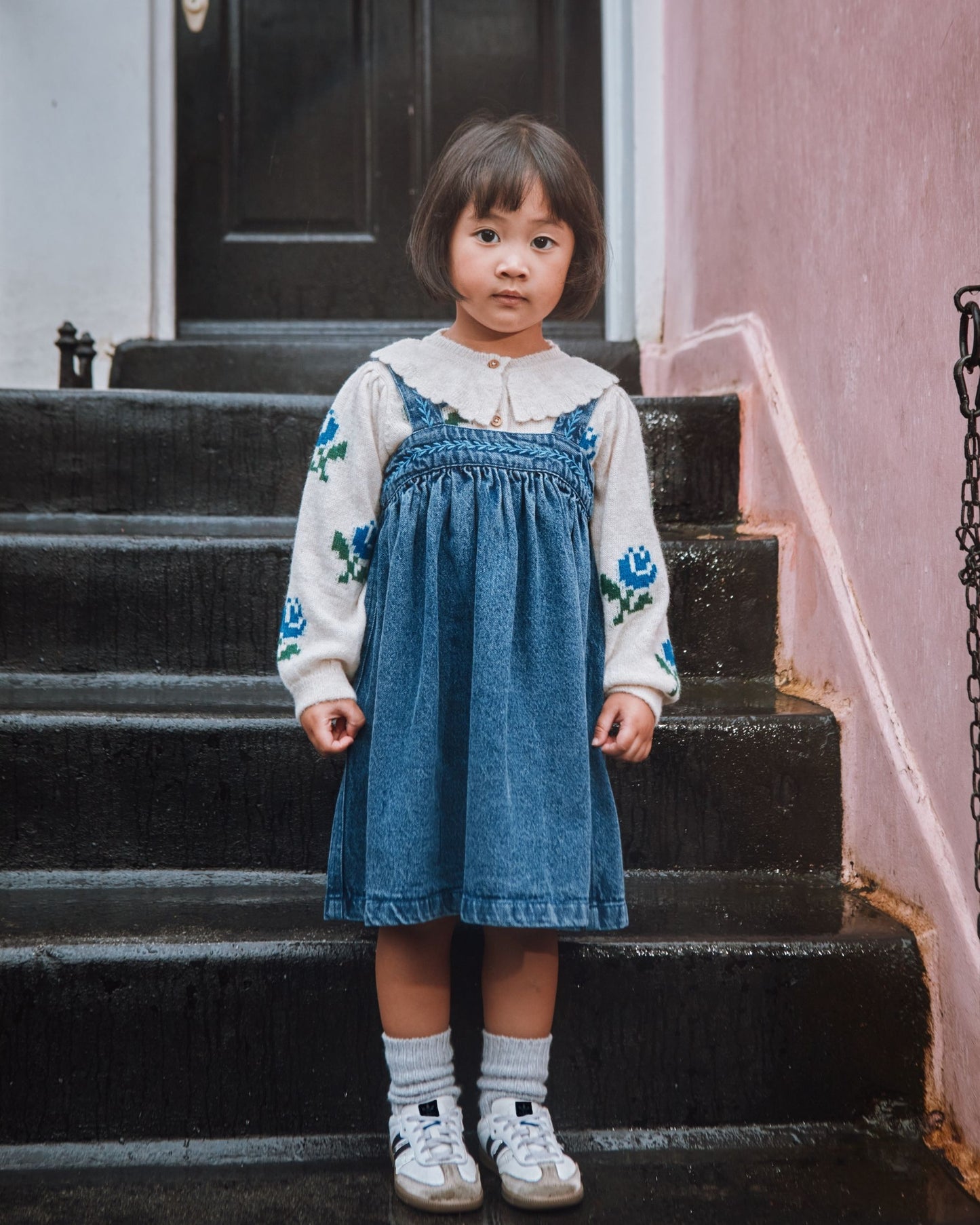 loose denim strap dress