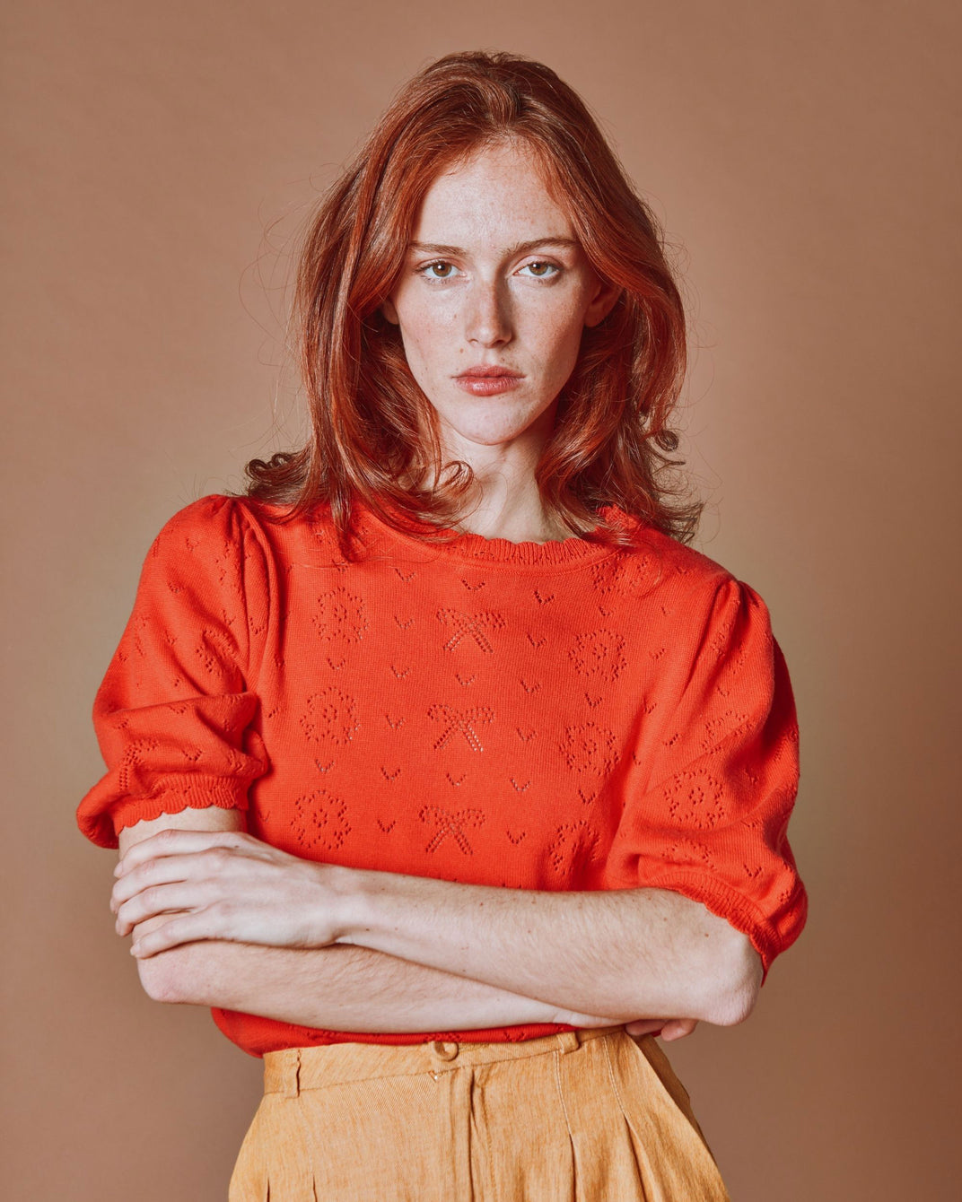 Pull - Ajouré noeud rouge