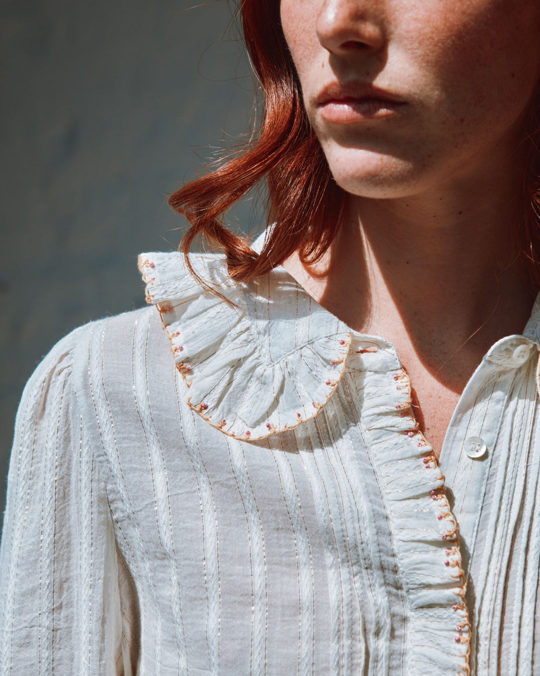 Blouse lurex à perles écru