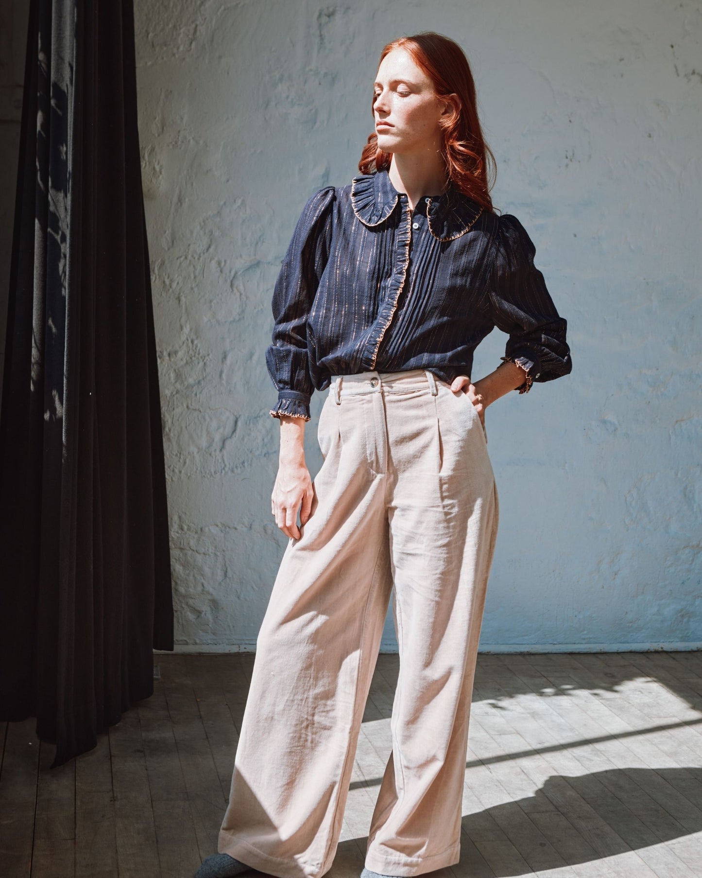 Blouse lurex à perles bleu marine