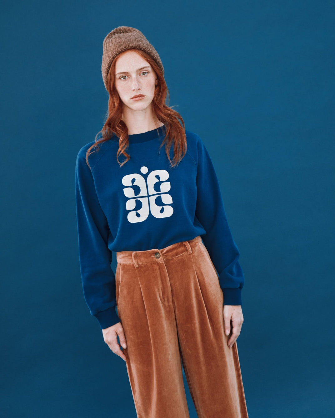 sapphire logo sweatshirt