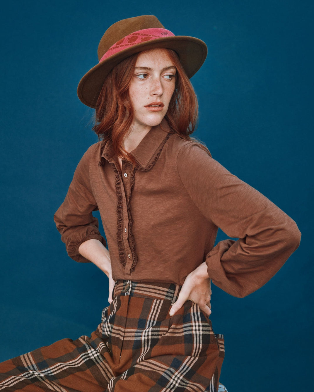 two-material polo shirt with jabot collar, chestnut