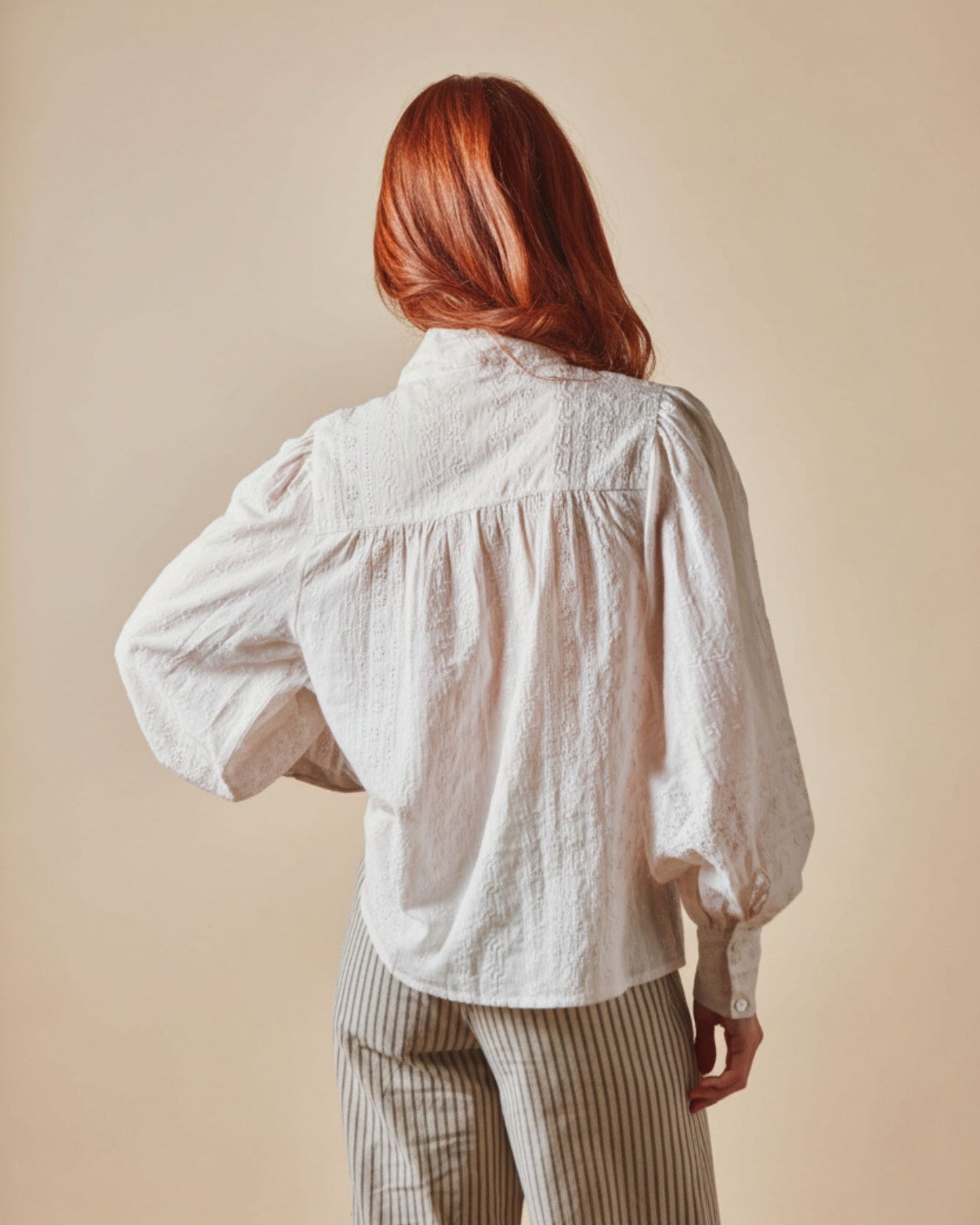 Blouse - Broderie anglaise col lavallière crème