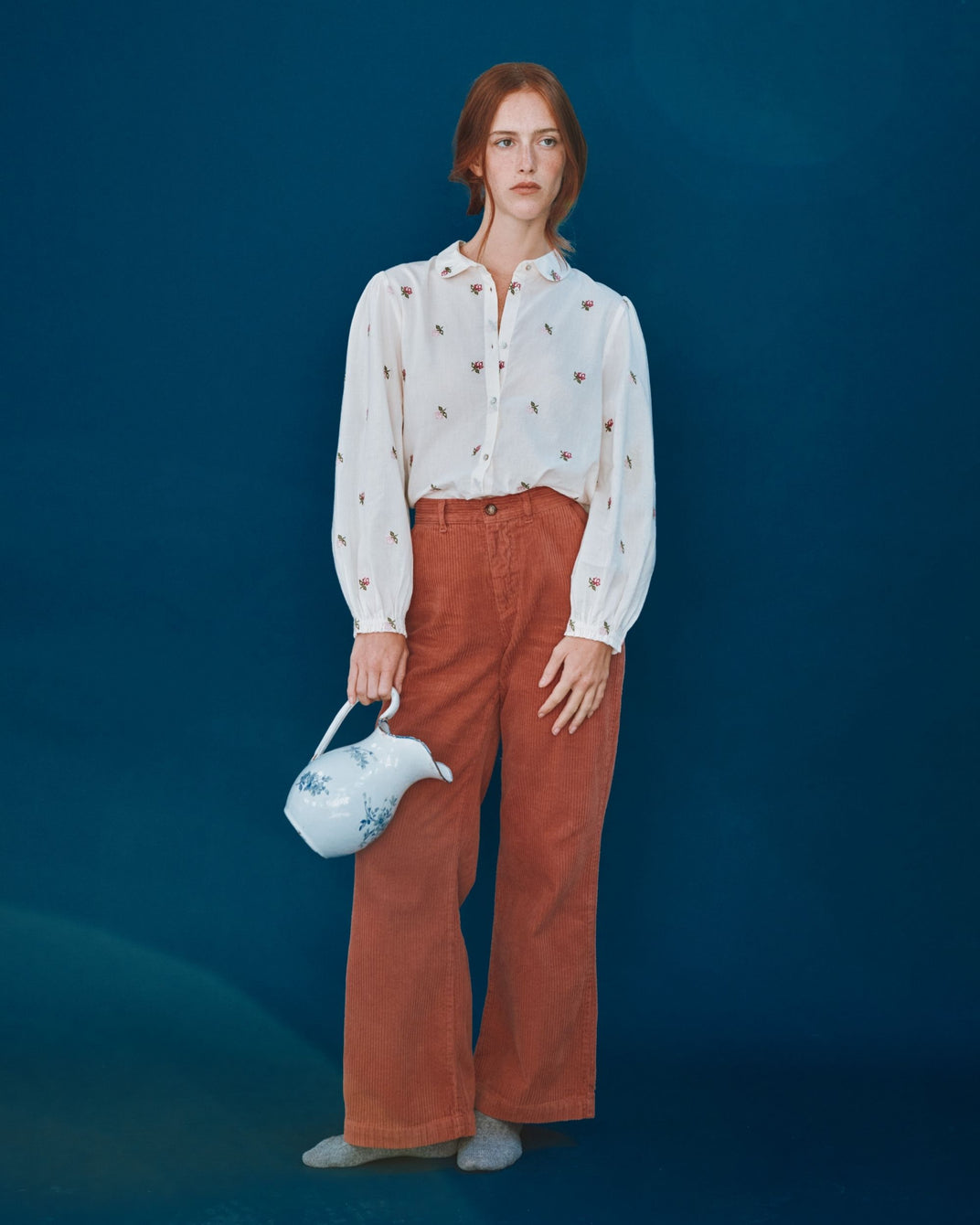 Pantalon velours cotelé brique