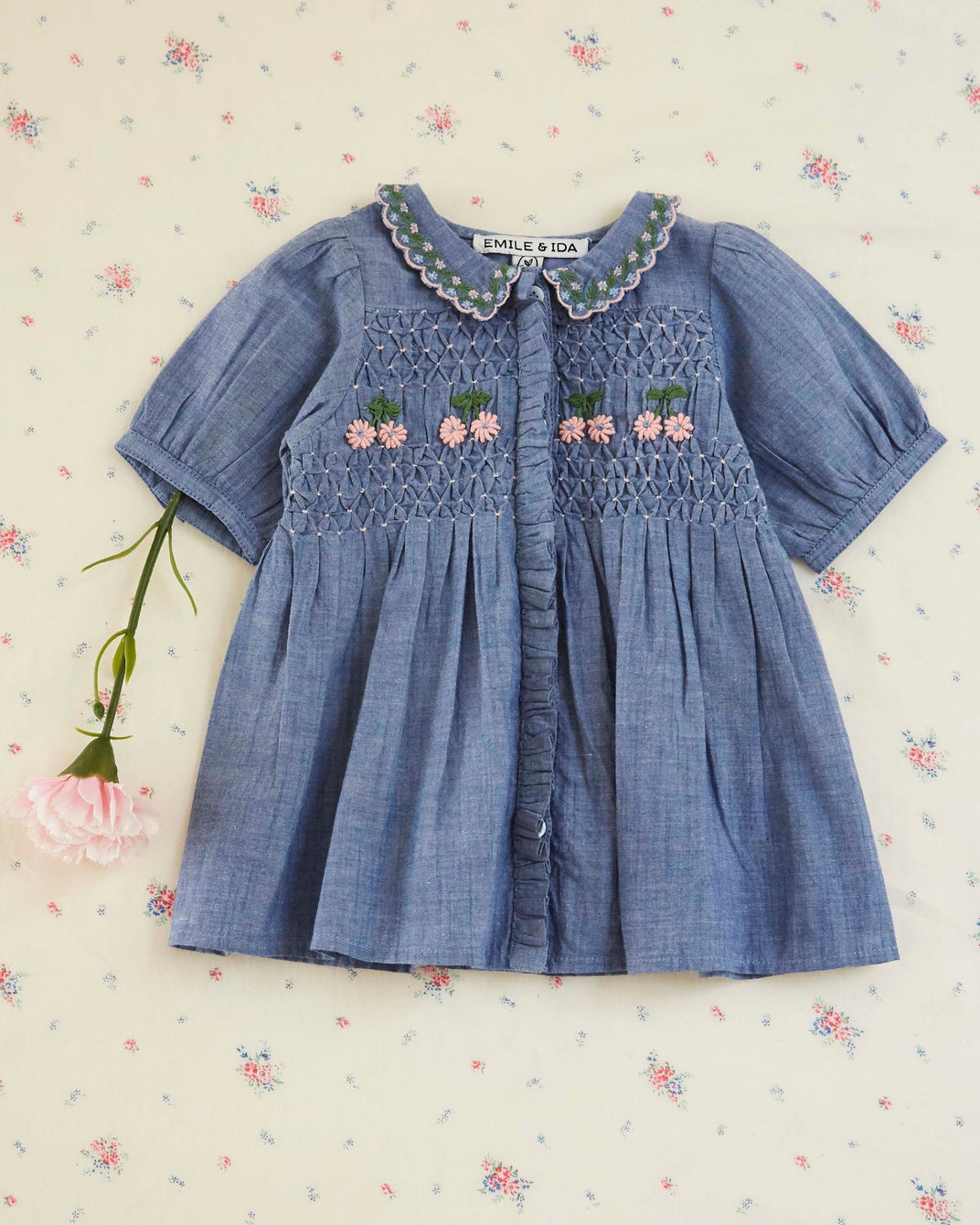 Robe - Brodé smocké chambray