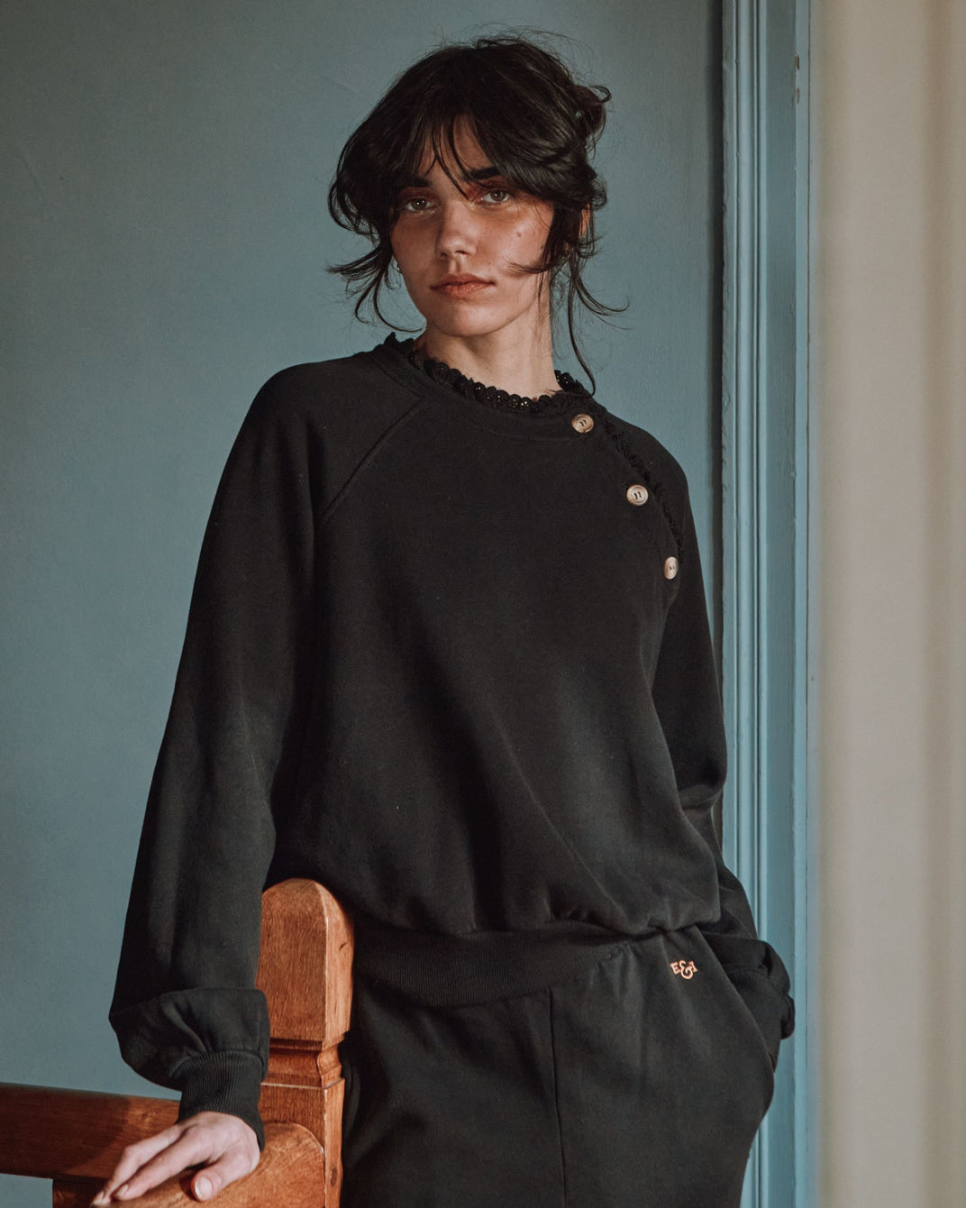 Sweat broderie anglaise coton bio noir