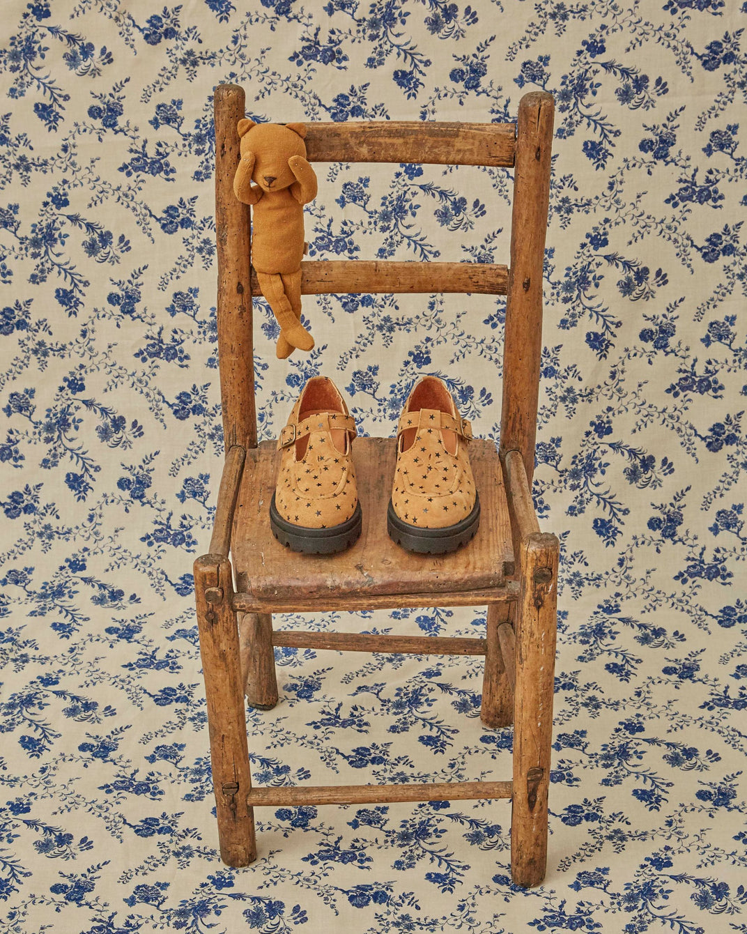 pecan star moccasins