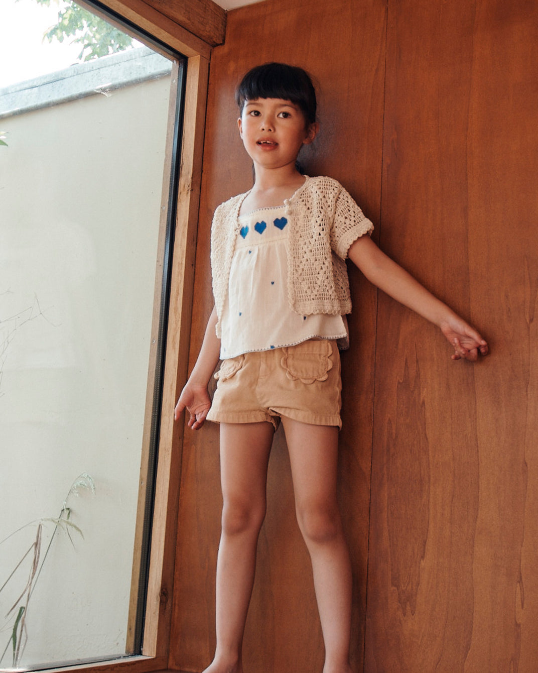 Plain sesame flower pocket shorts