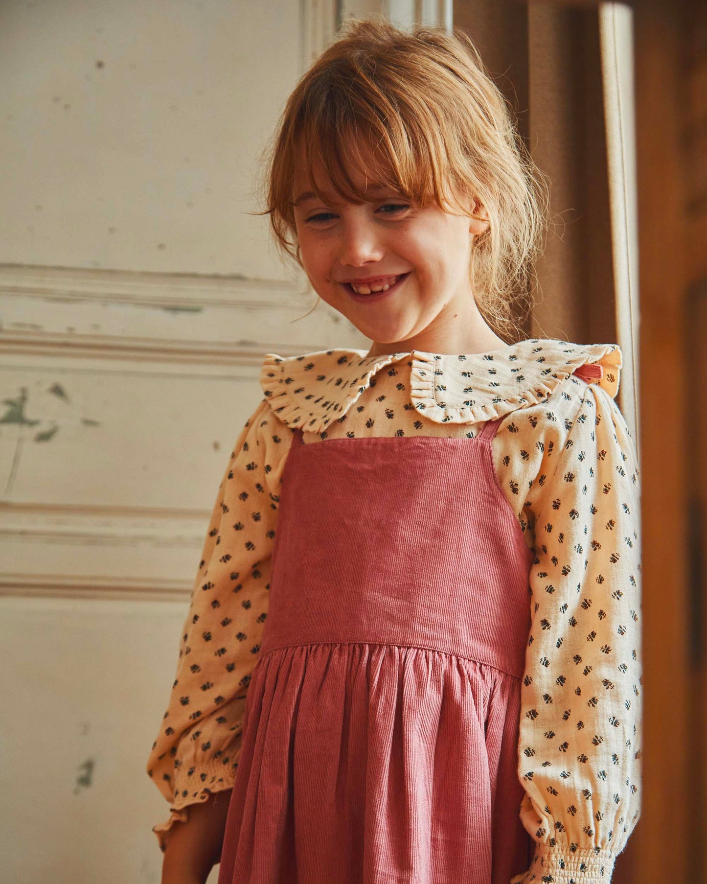 Robe à bretelles velours flamingo