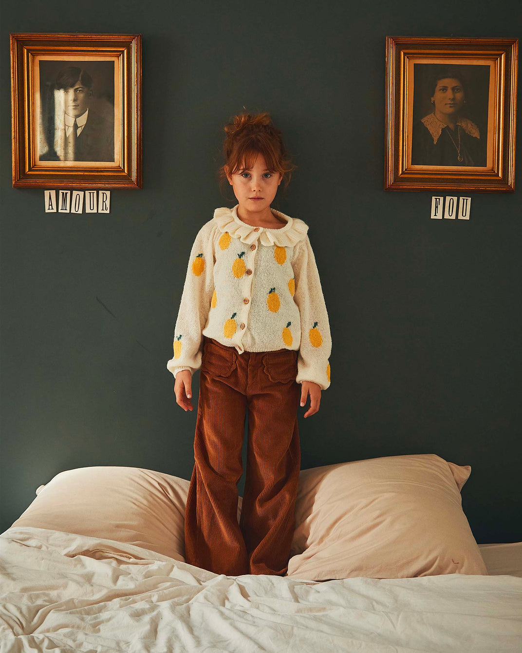 Macadamia velvet flower pocket pants