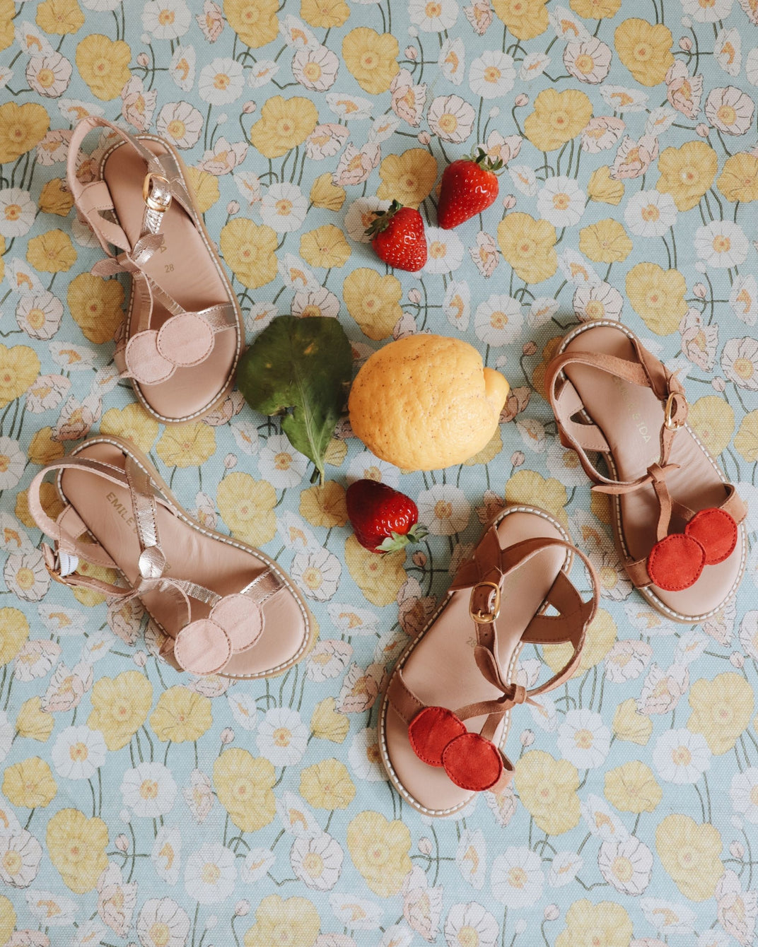 Sandales - cerises rouge camel