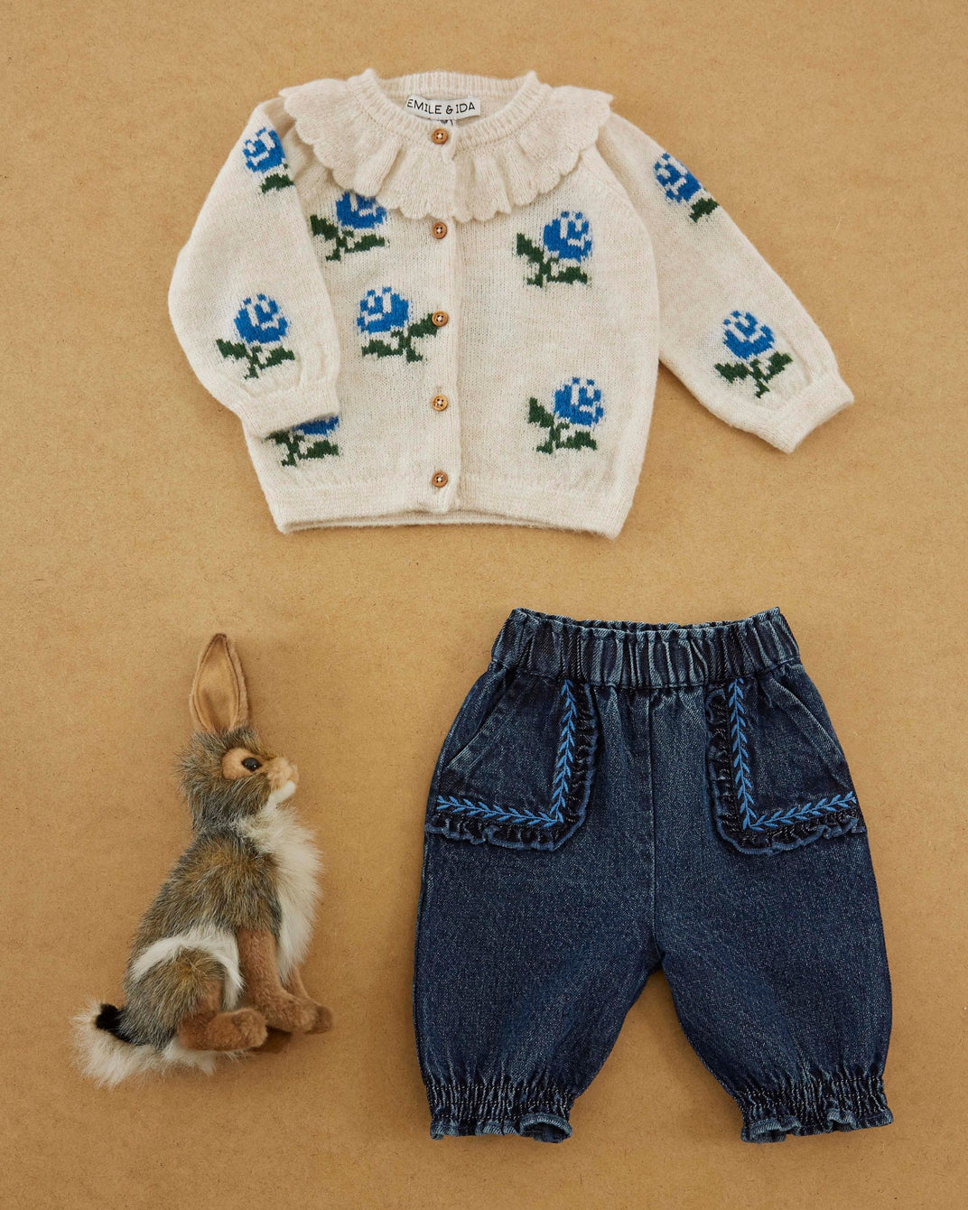 Cardigan col volanté fleurs écru