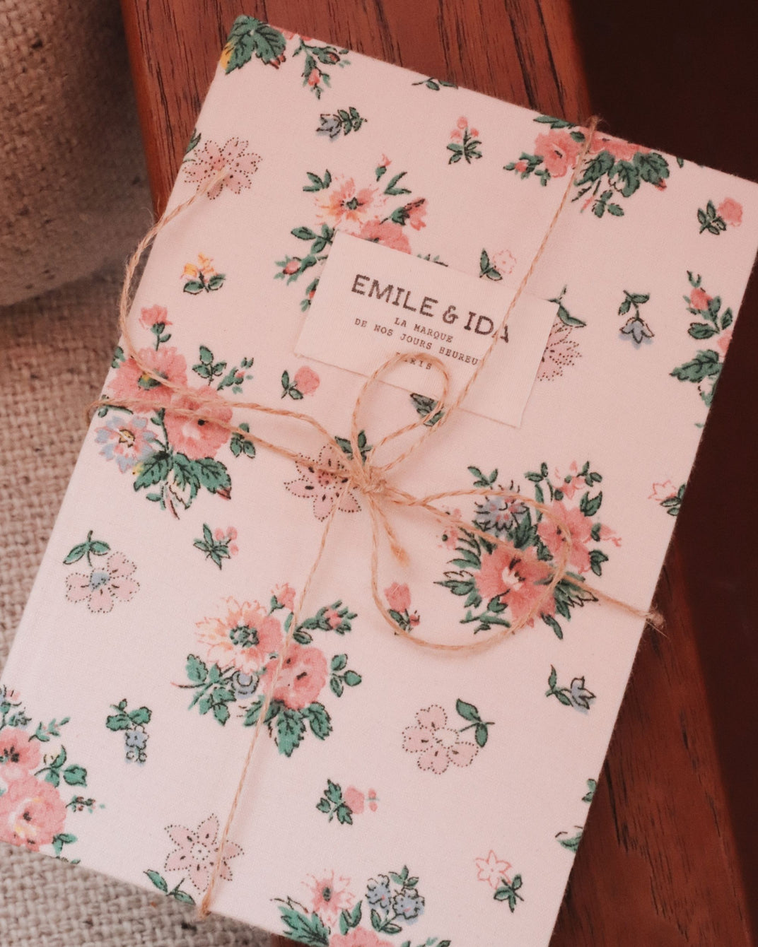 Cahier à fleurs printemps rose