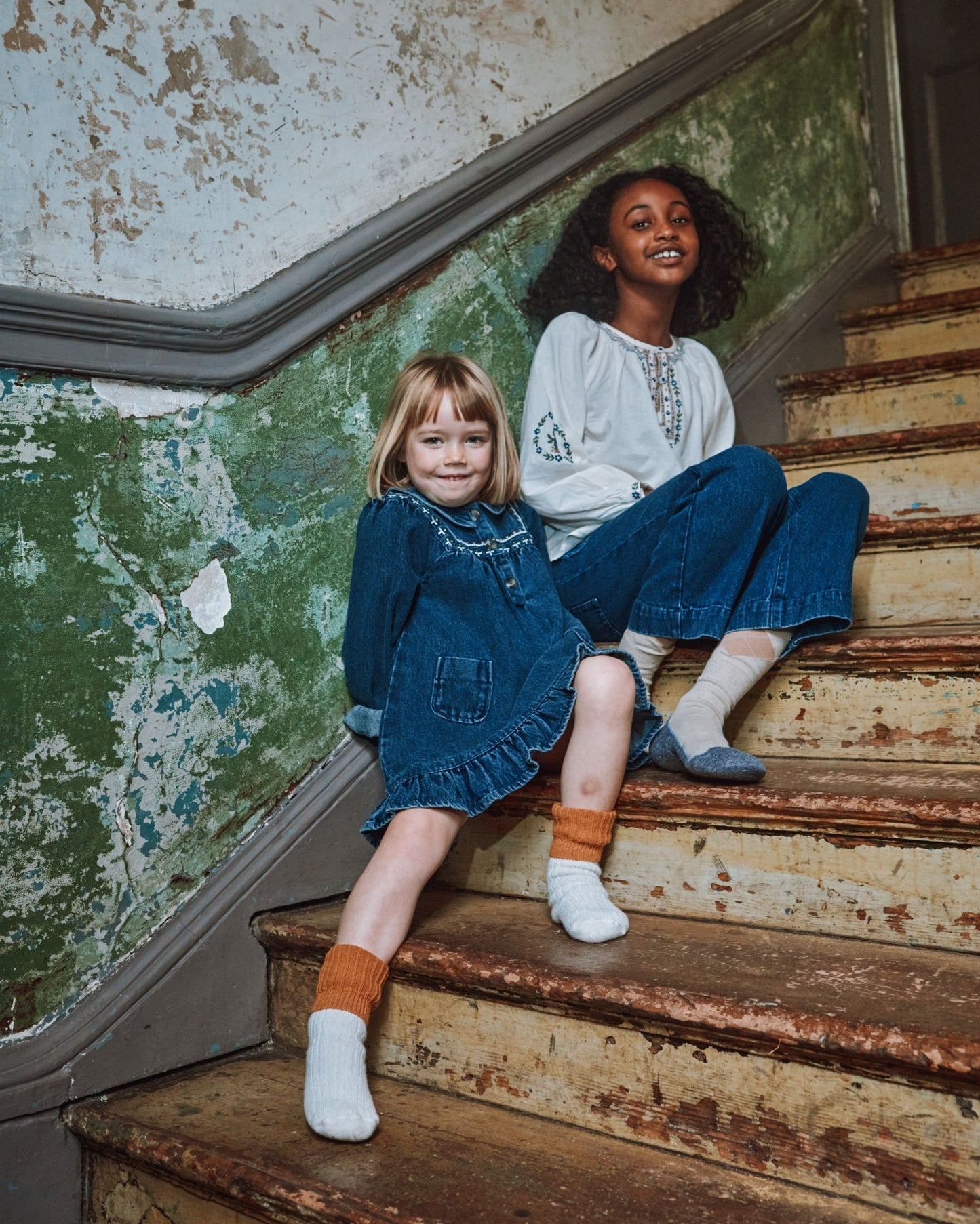 Robe brodée denim bleu