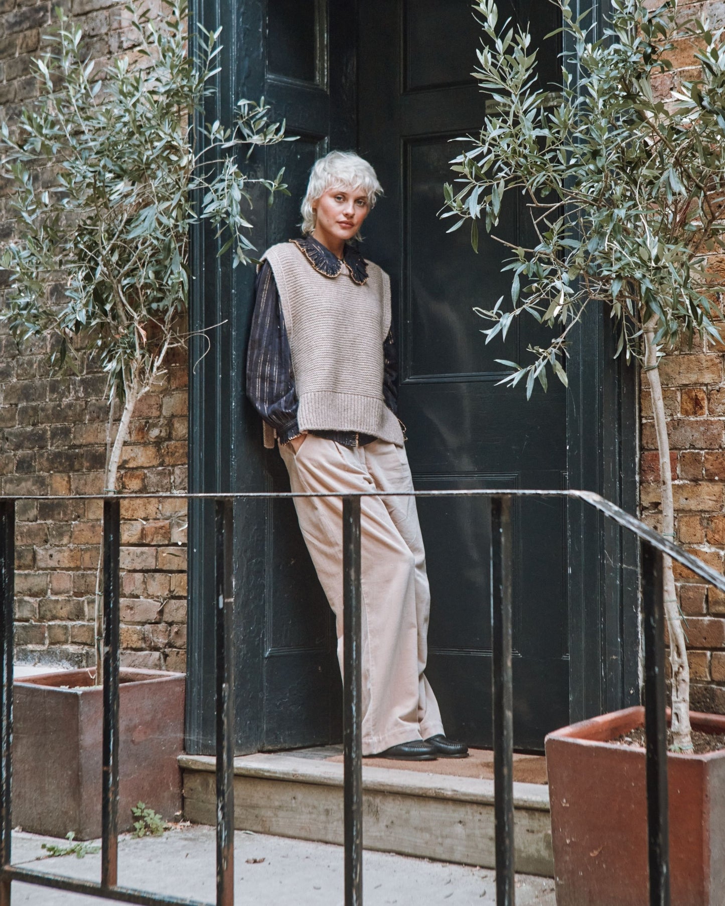 Pull sans manches à nouer ultra doux beige