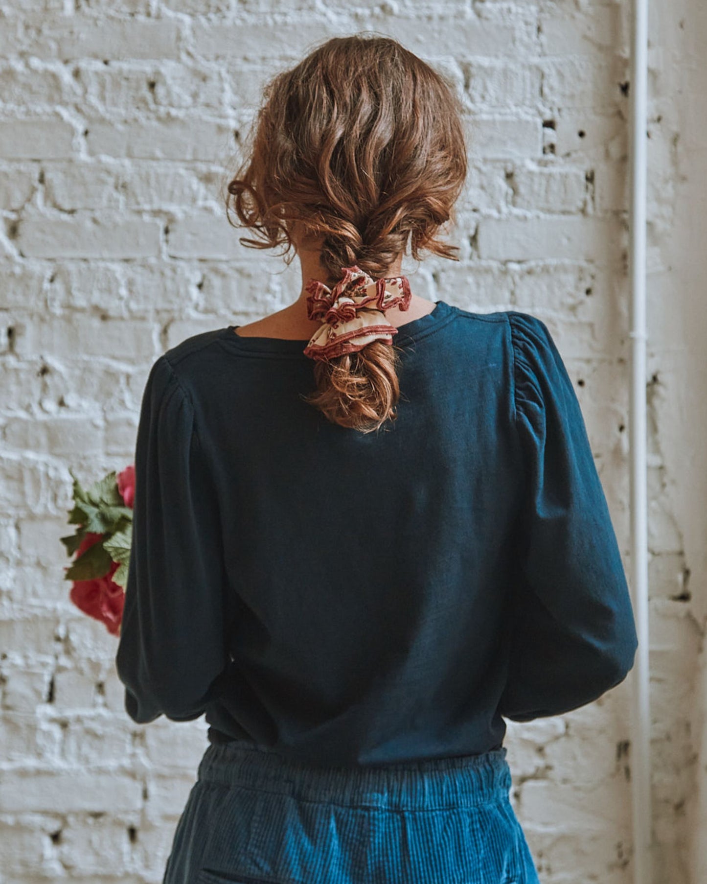 Organic cotton balloon sleeve t-shirt in blueish black