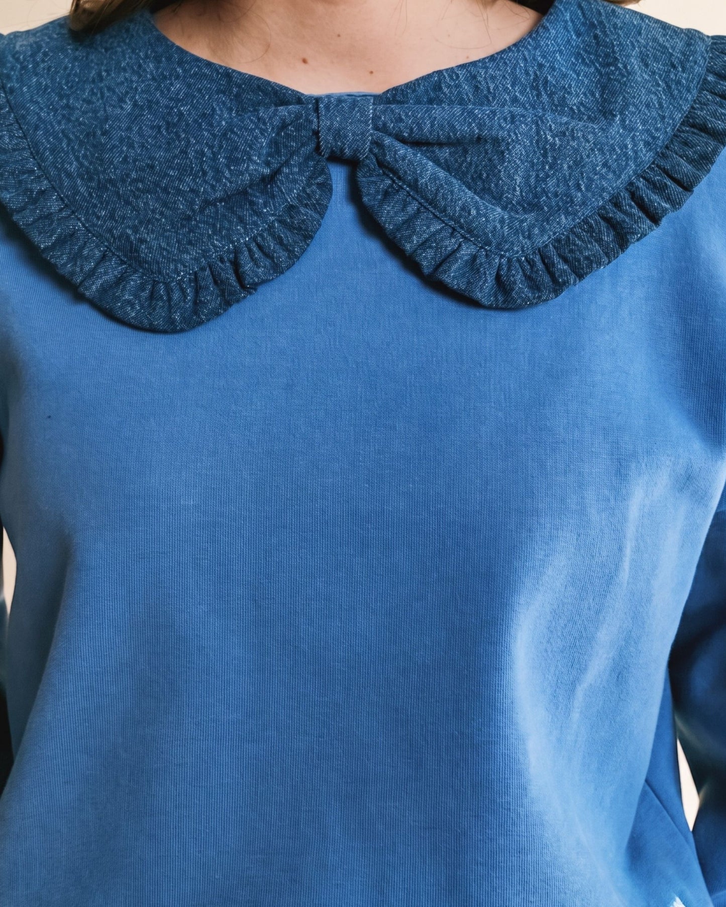 Sweat - Grand col bleu