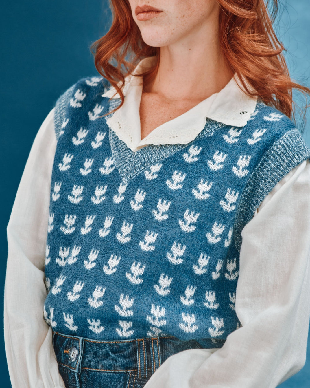 Pull sans manches tulipes bleu