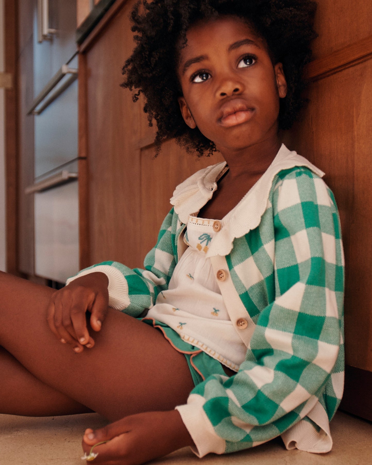 Girls' organic cotton cardigan in green gingham