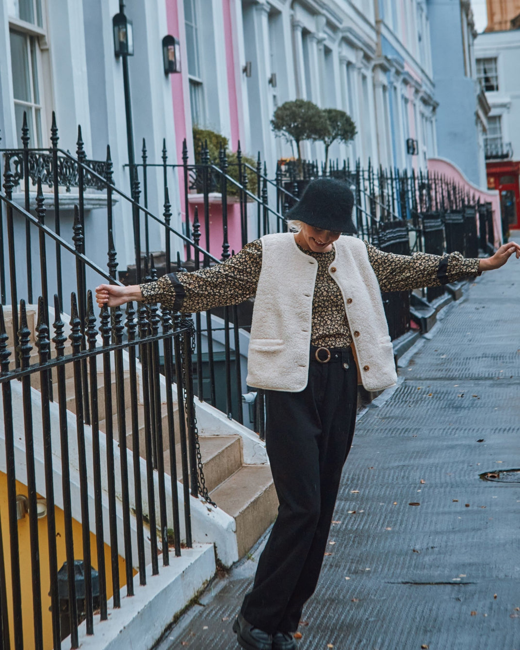 Pantalon à boucle denim noir
