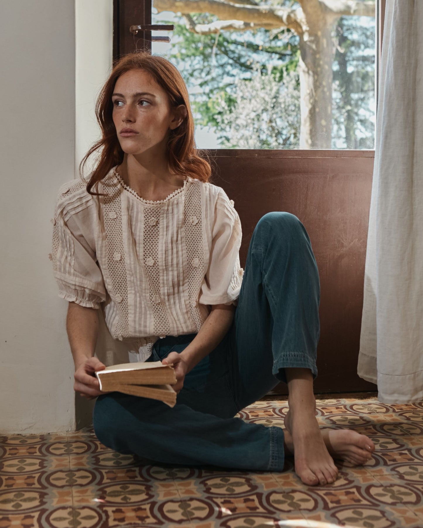 Blouse - Dentelle brodée crème rosé