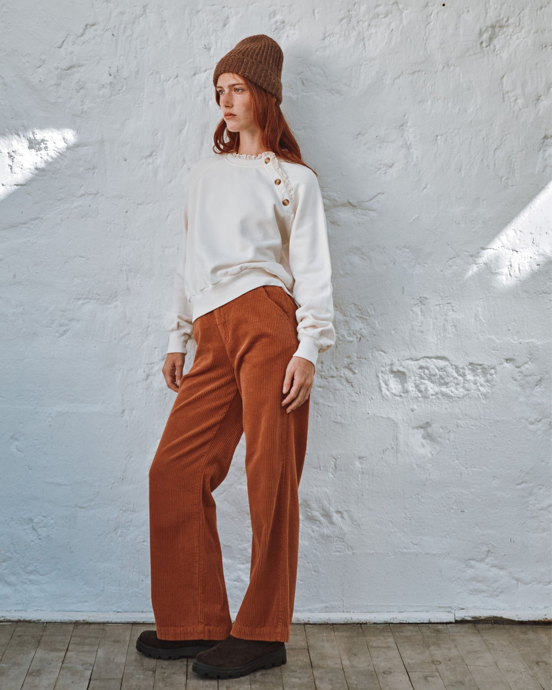 cream English embroidery sweatshirt