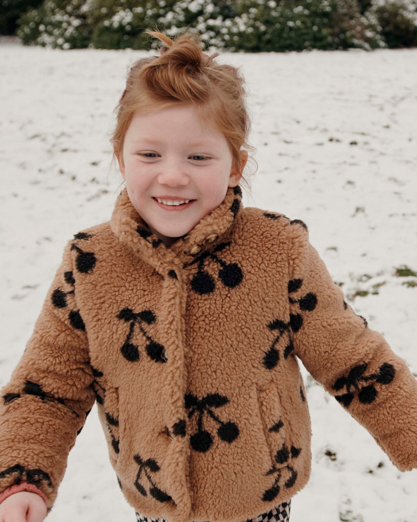Manteau enfant cerises sherpa caramel