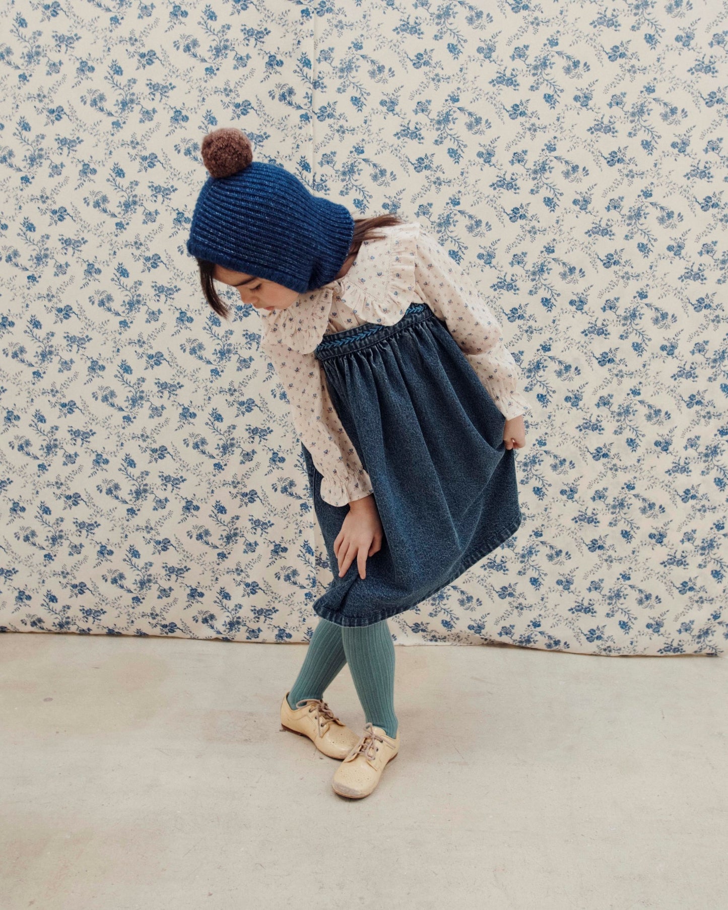 Blouse écrue à fleurs bleues