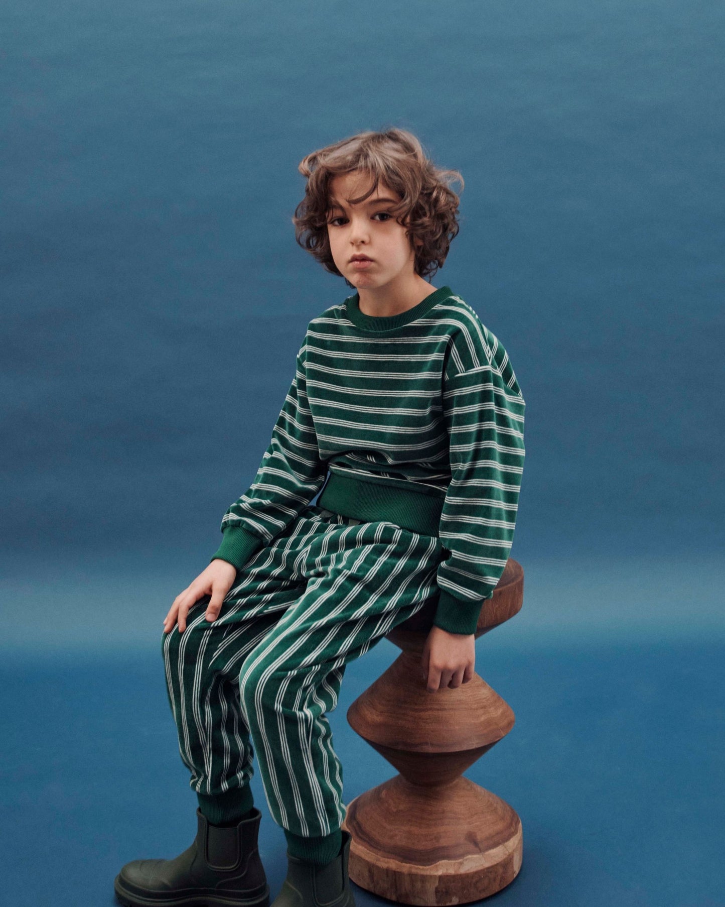 kiwi striped sweatshirt