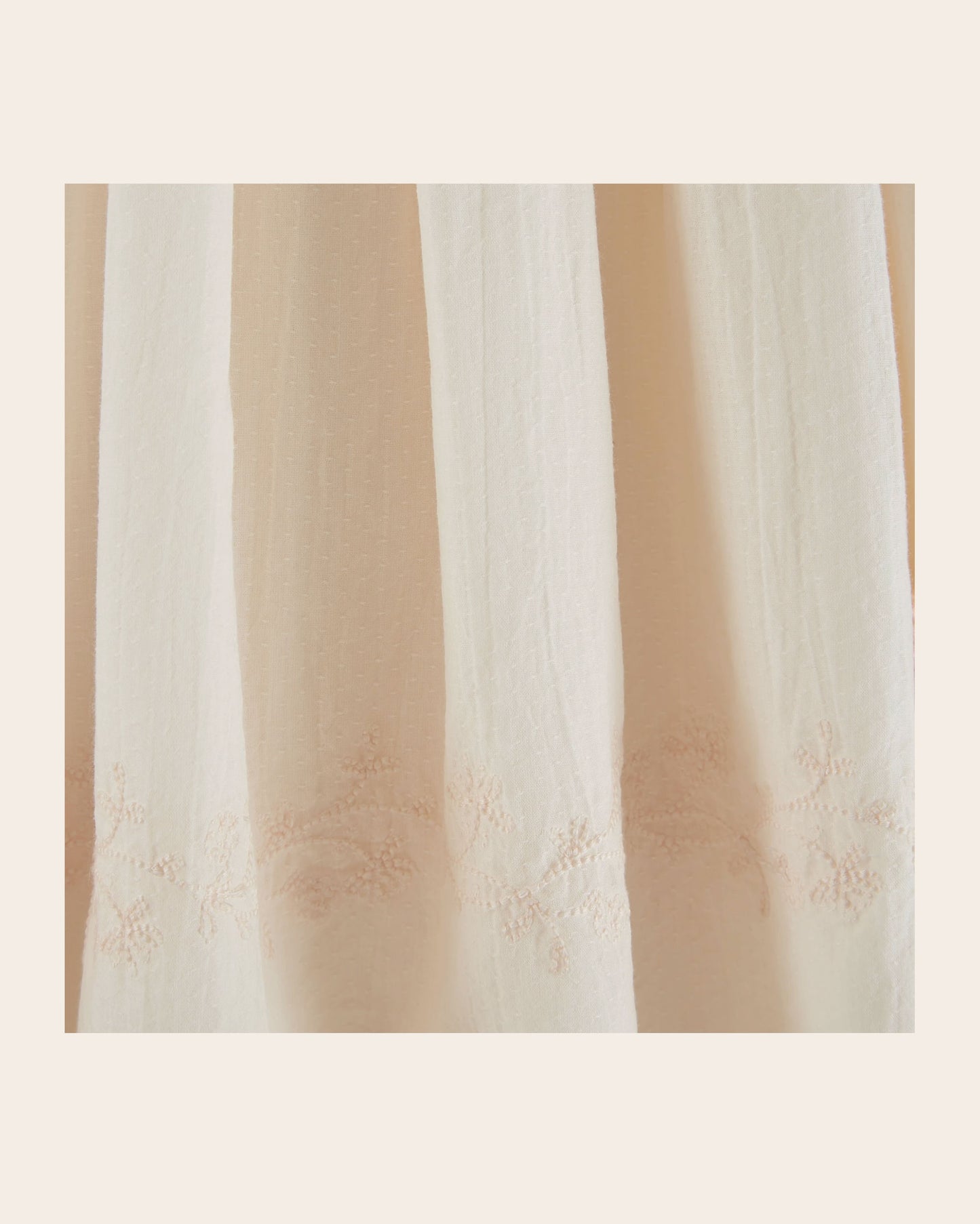 Robe - Brodée texturée écru