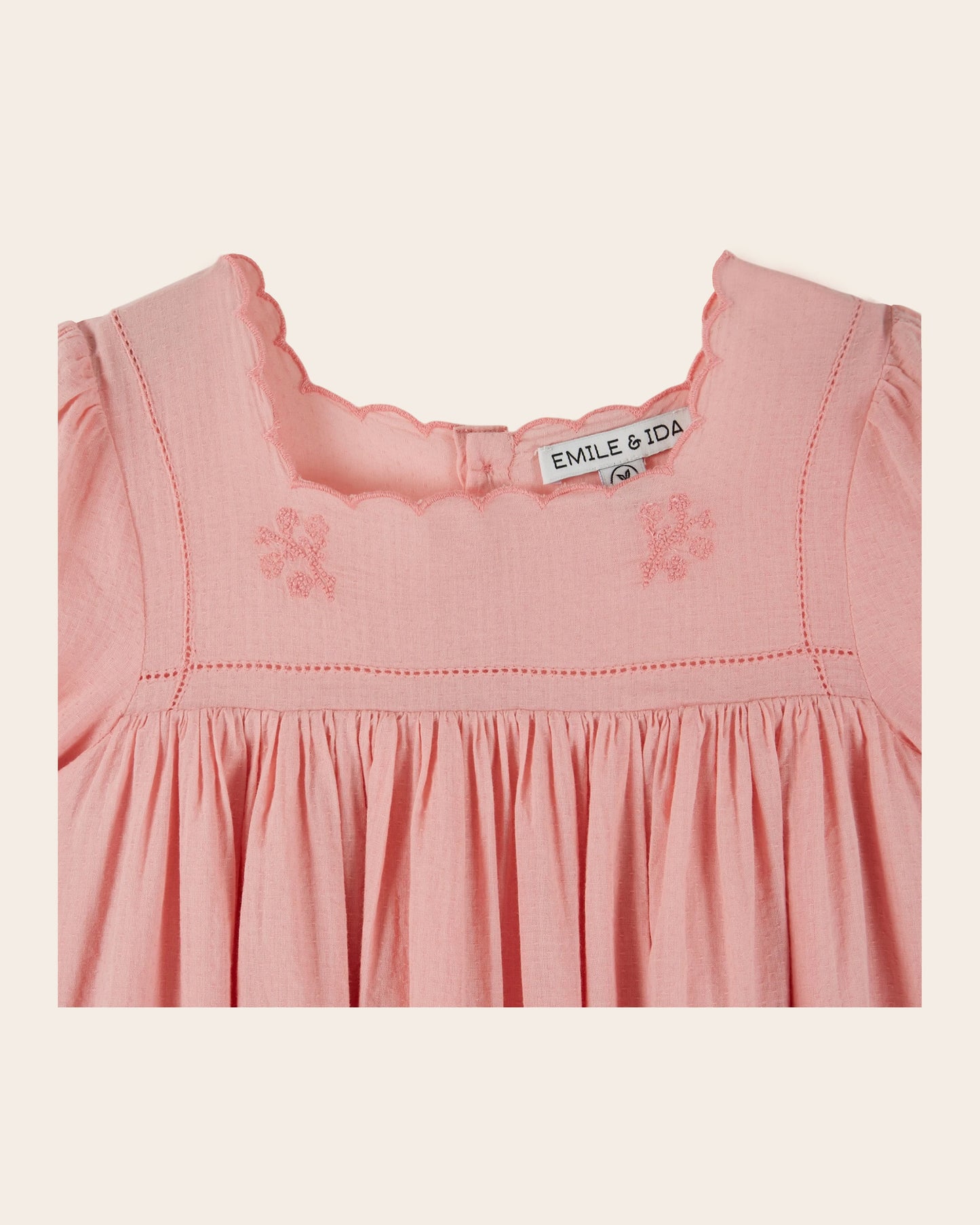 Robe - Brodée texturée rose