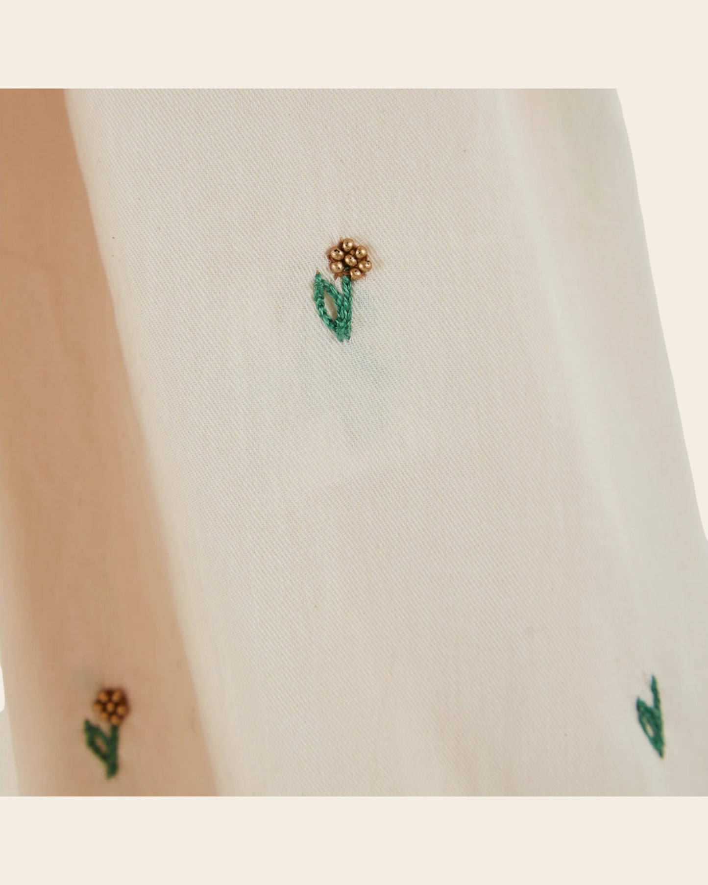 Robe - Fleurs brodées crème