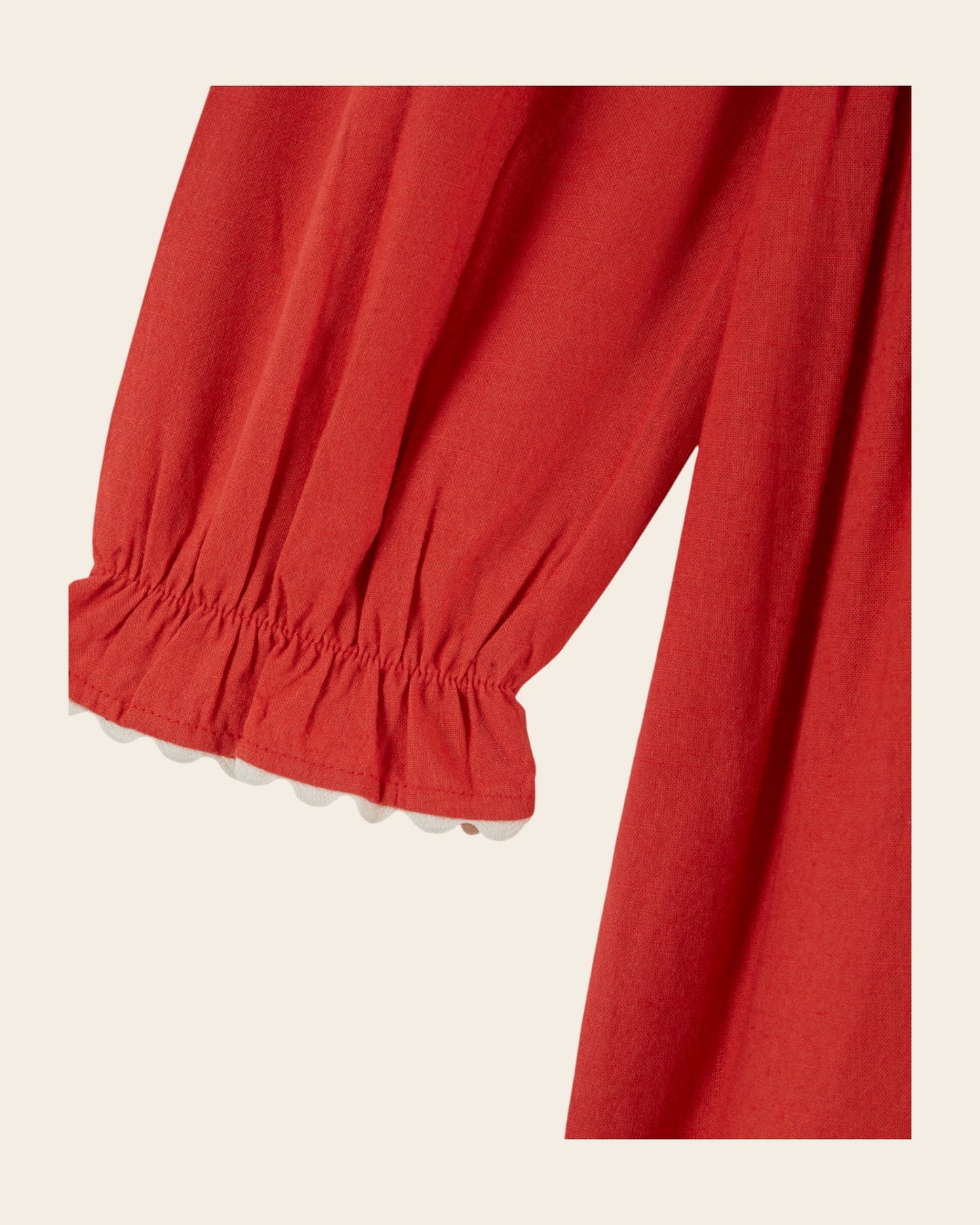 Robe - Smockée brodée rouge