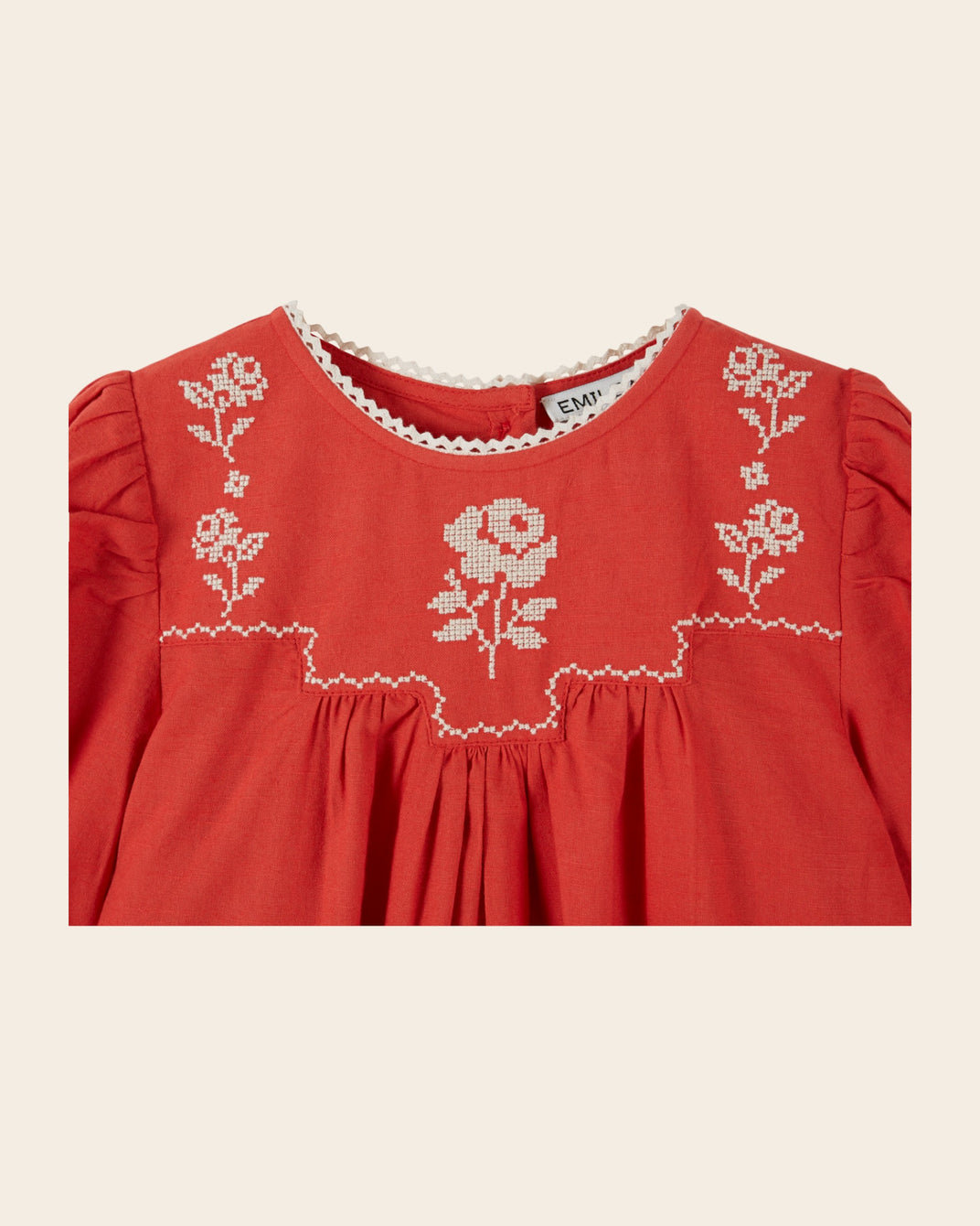 Robe - Brodée rouge