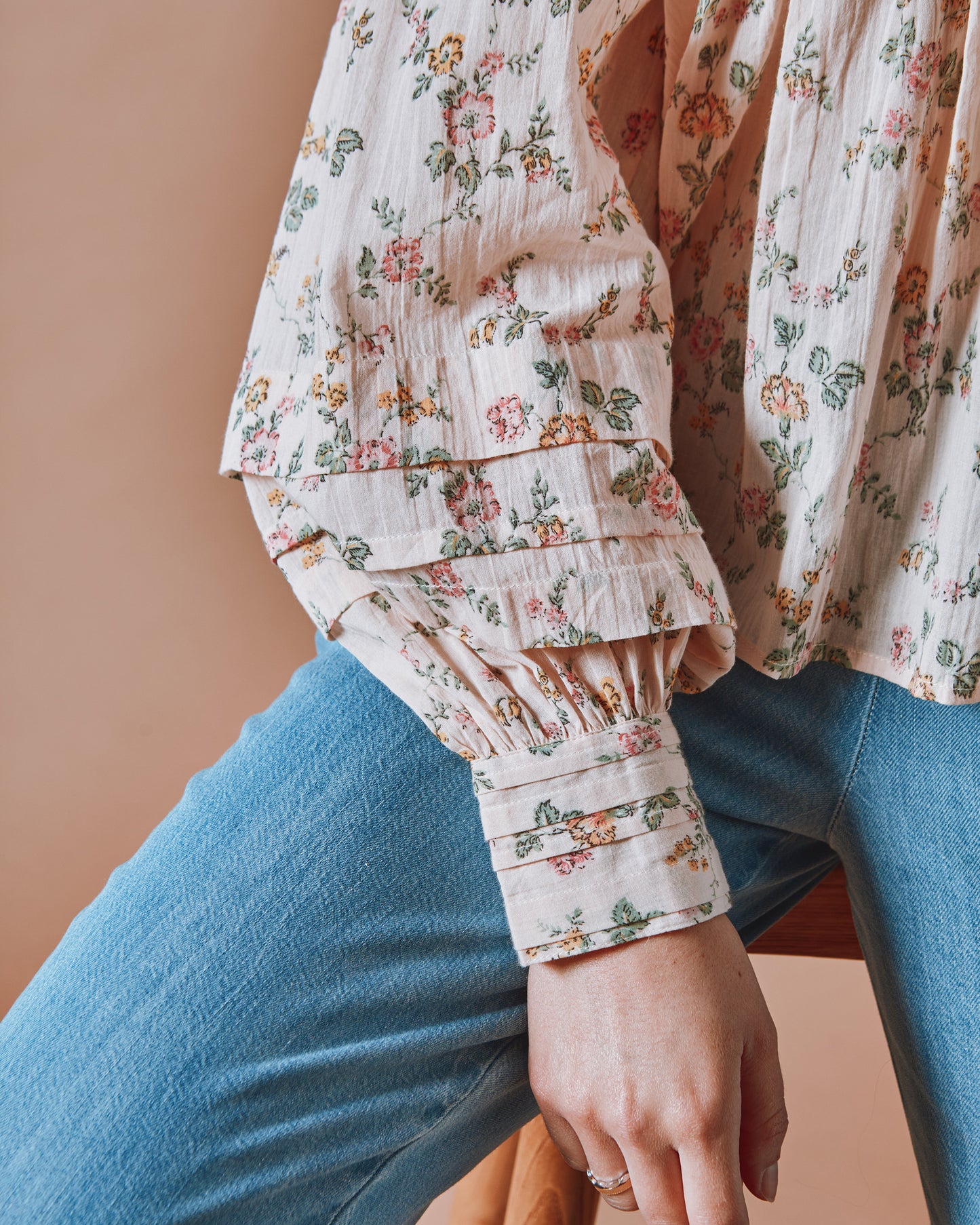 Blouse - Fleurie à volants crème