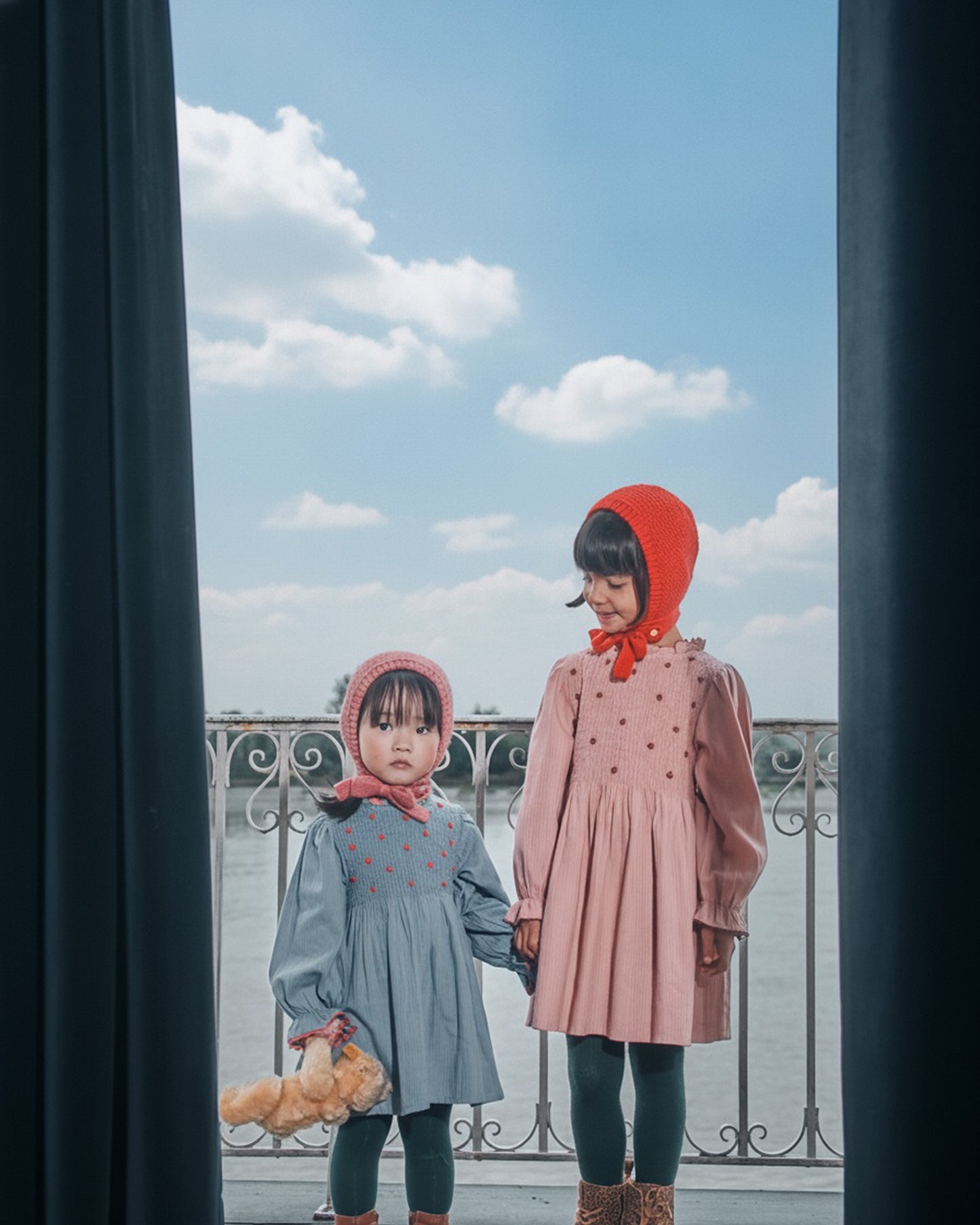 Robe - Smockée brodée bleu