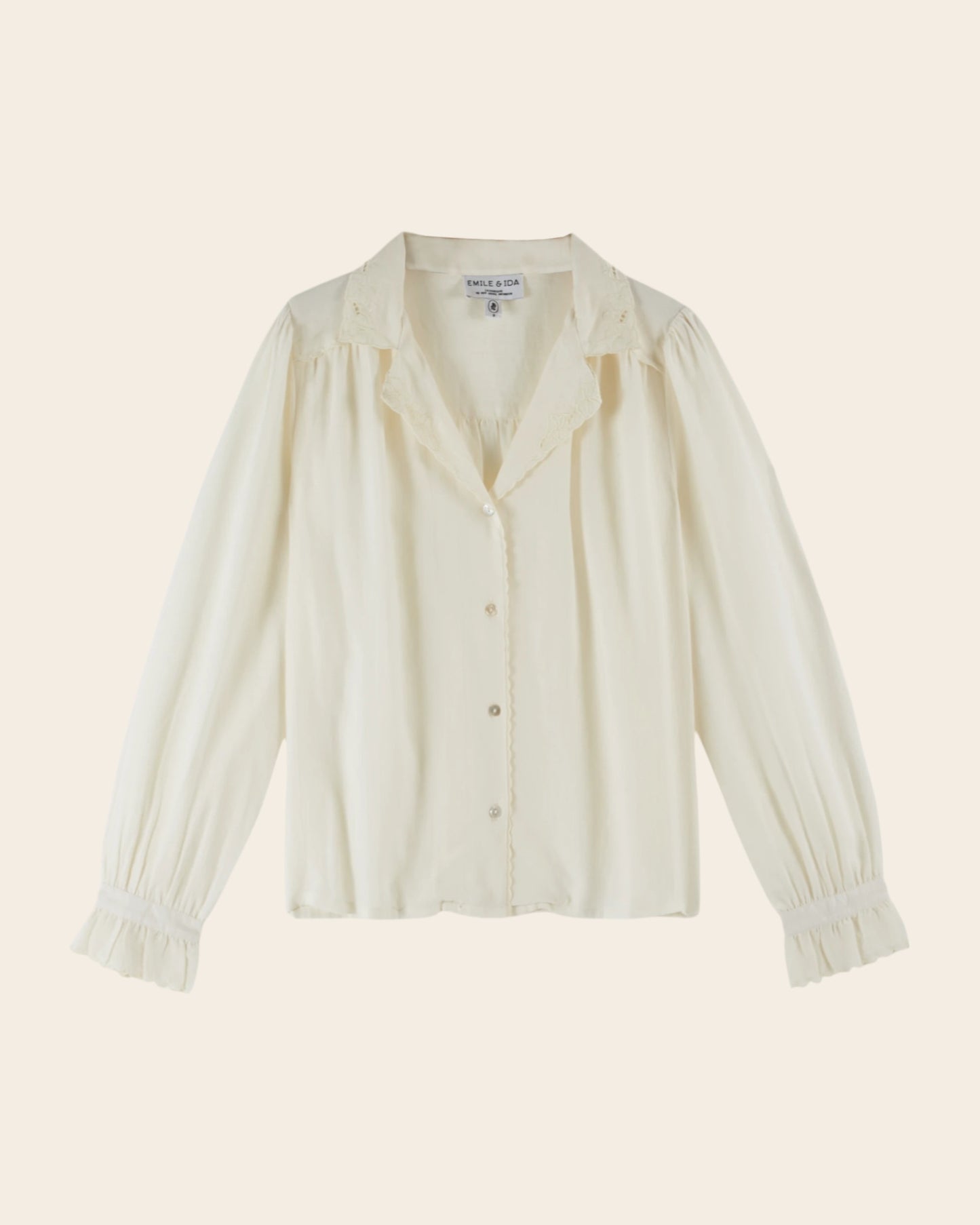 Blouse brodée en coton écru
