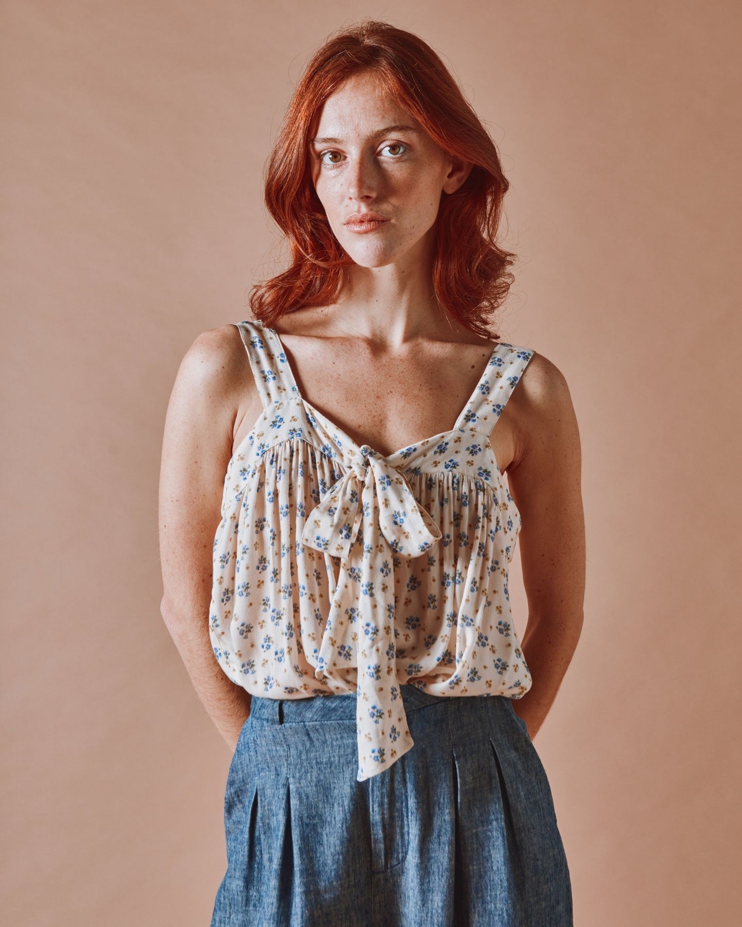 Top - Noeud fleuri bleuet