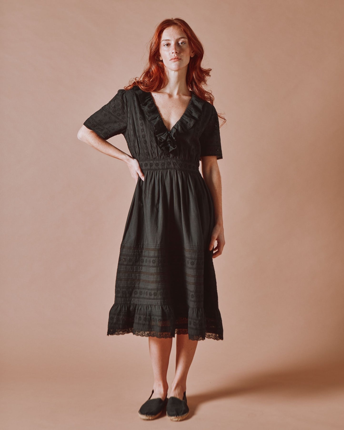 Robe midi - Brodée noir