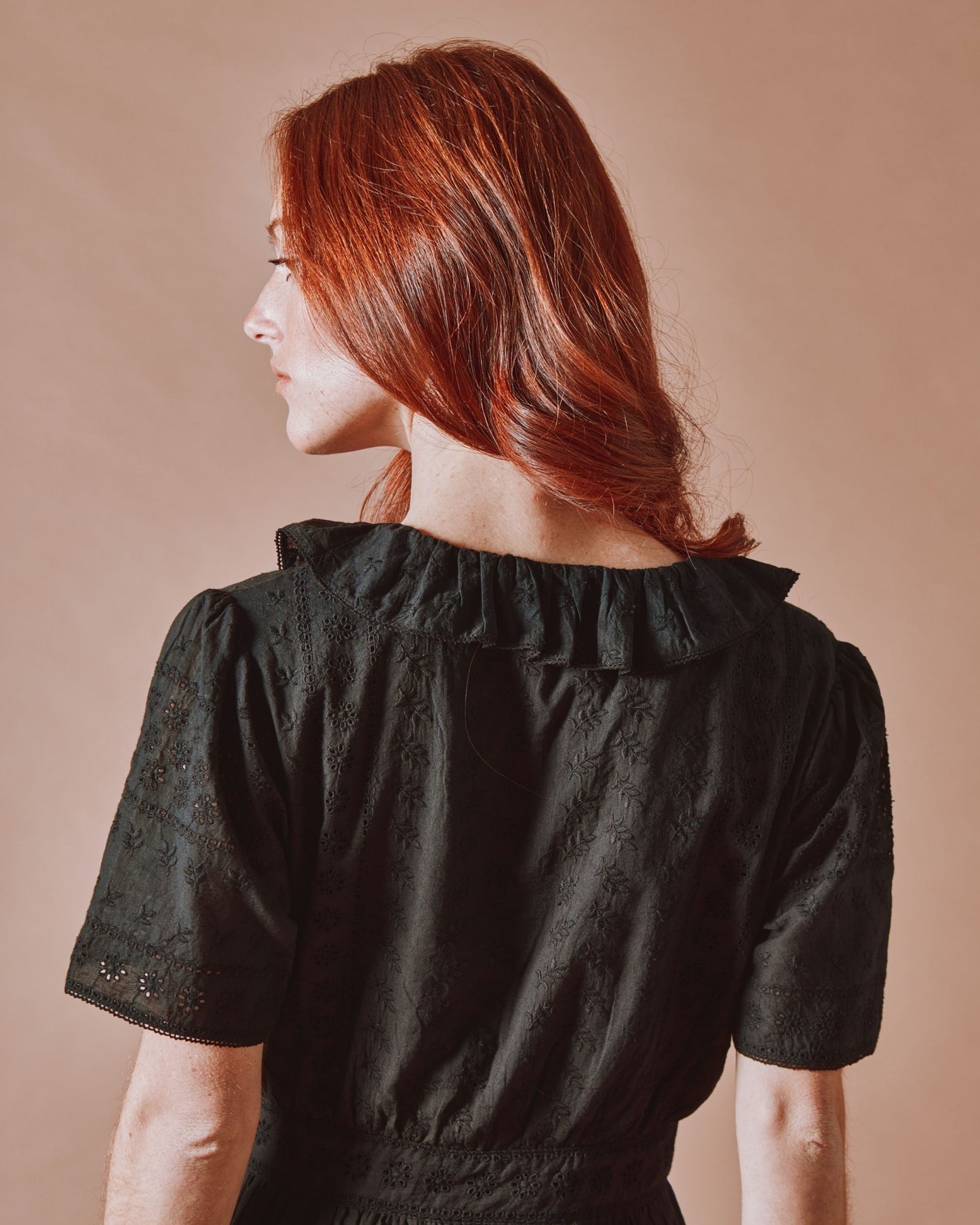 Robe midi - Brodée noir